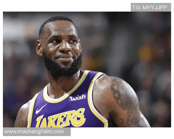 篮球明星衬衫的时尚魅力与运动精神完美结合的潮流趋势分析